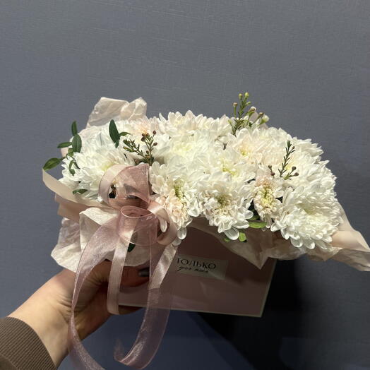 Цветы в коробке облачко