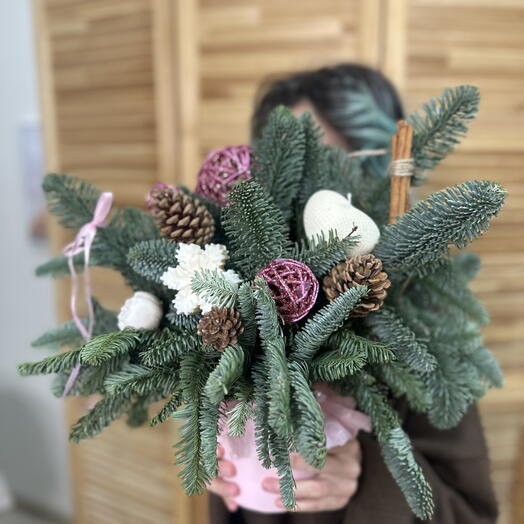 Букет из нобилиса с свечами