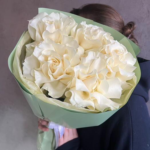 Моно букет из белых французских роз