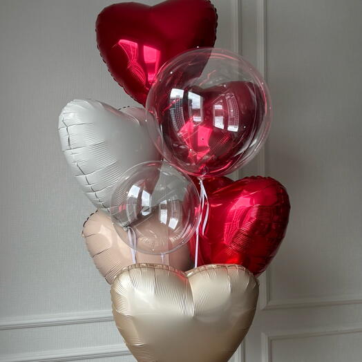 Сердца красные, бежевые