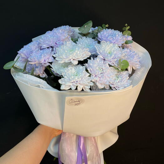 Букетик из кустовой хризантемы сиреневой