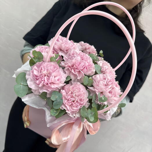 Нежная композиция из 9 диантусов в сумочке 💕