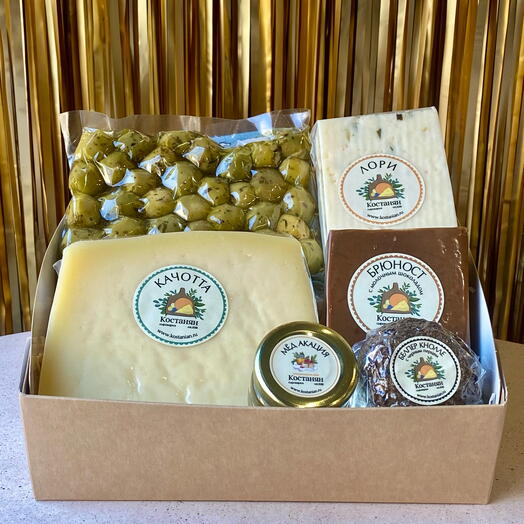 Сырный набор S «К вину» standard в подарок маме, папе на день рождения, вкусный сюрприз подруге, коллеге