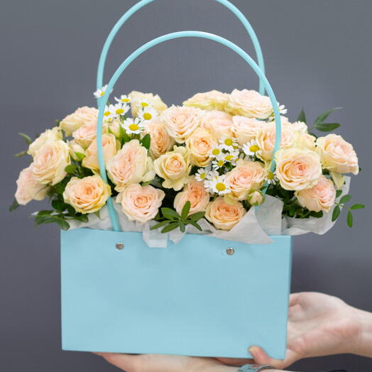 Bag: 43 - кустовые розы и ромашка