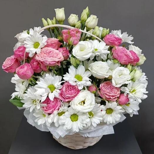 Корзина с цветами🌸