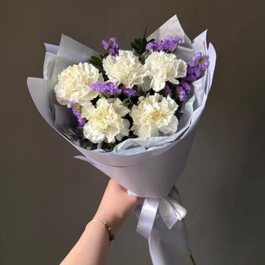 Букет-комплимент из диантусов и статицы