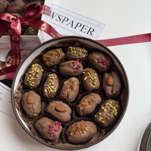 Финик королевский в молочном шоколаде 15шт круглая коробка