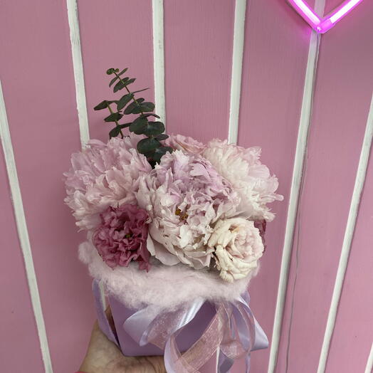Пионы пломбир