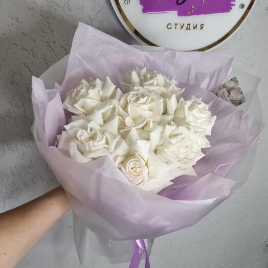 Букет из белых роз