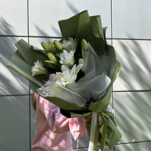 Авторский монобукет из пионовидных ароматных лилии 💐🎀🌸