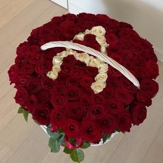 Rose Basket With The Letter "A" (101pcs)