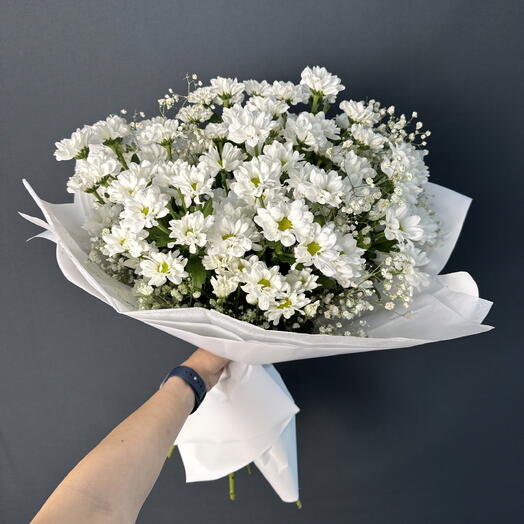 Монобукет из хризантем ромашек и гипсофилы 🥰