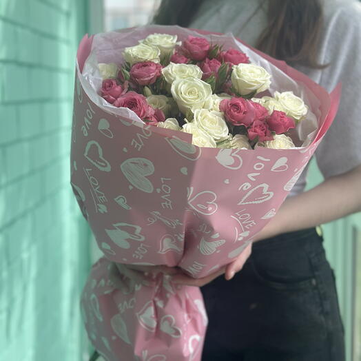 Микс из 7 кустовых роз