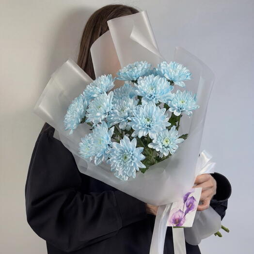 Букет-комплимент из голубых кустовых хризантем (3 ветки) от XOFLOWERS