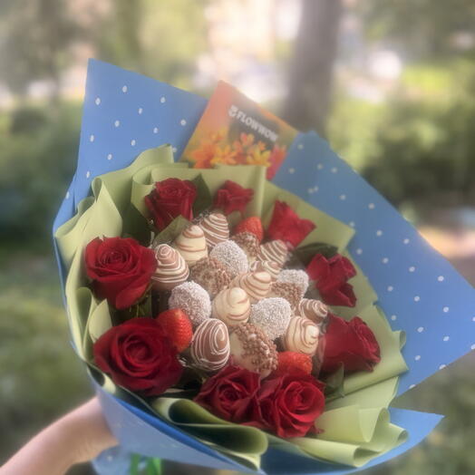 Букет «Клубничное созвездие»
