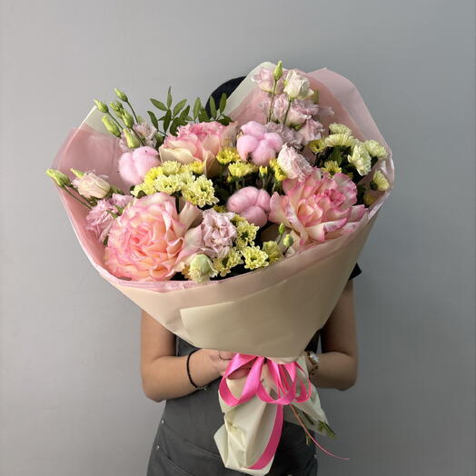 Нежное сочетание с эустомой🌸