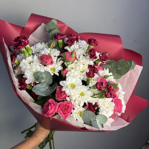 «Бордовый бархат» - букет глубоких чувств