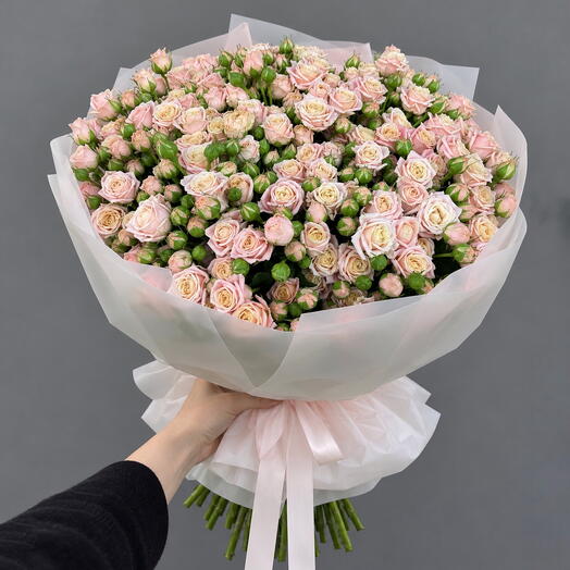 Монобукет нежных кустовых роз «Rose cloud»
