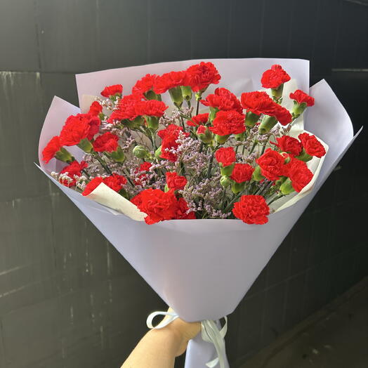 Букет -комплимент кустовых гвоздик Спрей