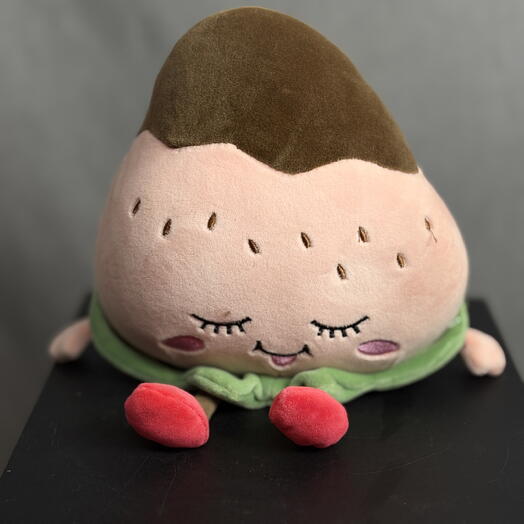Мягкая игрушка клубничка