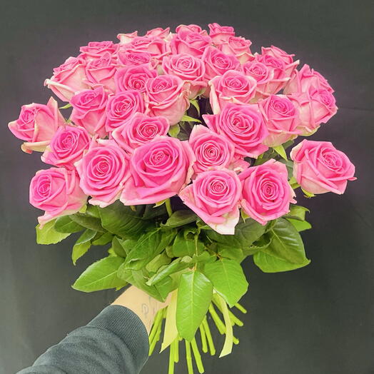 Букет из 35-и розовых роз