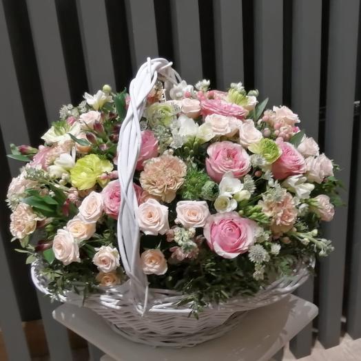 Корзина из роз розовых