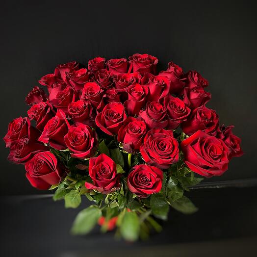 Ramo de 35 rosas rojas (código 14)