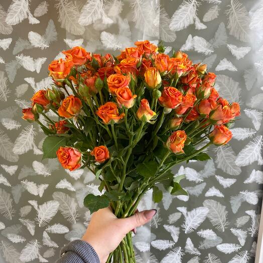 Bouquet of 15 orange bush roses
