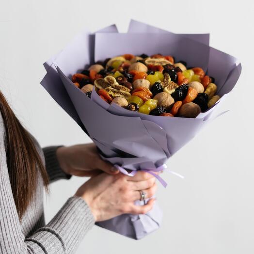 Lavender mix of dried fruits