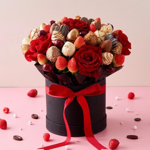 Bouquet of strawberries and roses