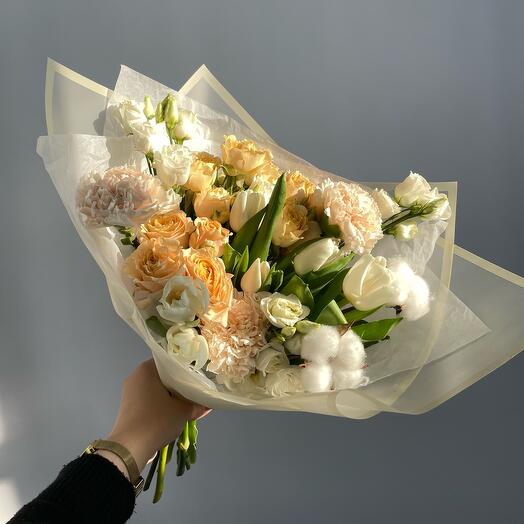 The author's bouquet "Tender feelings" with dianthuses and tulips