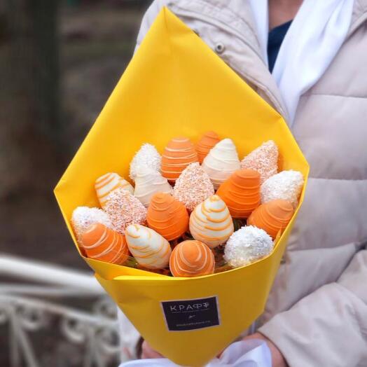 Ramo de fresas en chocolate con naranja