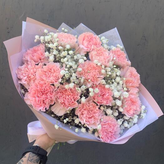 Букет из гвоздик с гипсофилой «Розовое облако»