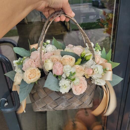 Parisian Chic flower basket