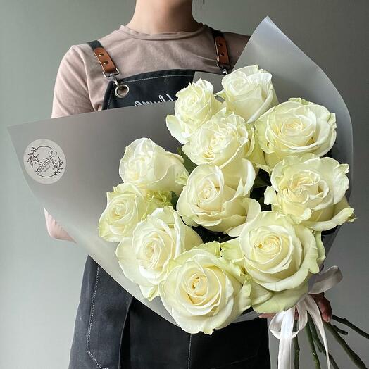 White roses 🤍11