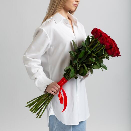 Роза красная 70 см 15 шт