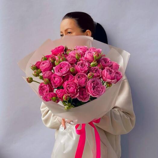Ramo de rosas de peonía (7 piezas)