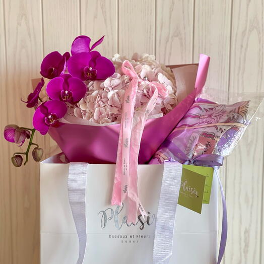 Lilac gift set of Pink Hydrangeas Orchids and Kaftan