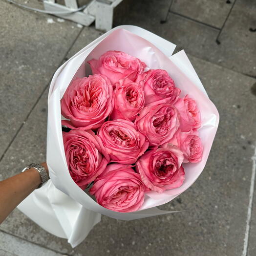 Букет из 11 розовых роз "Экспрессия"