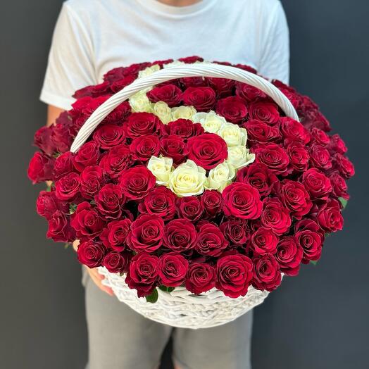Корзина из 101 розы
