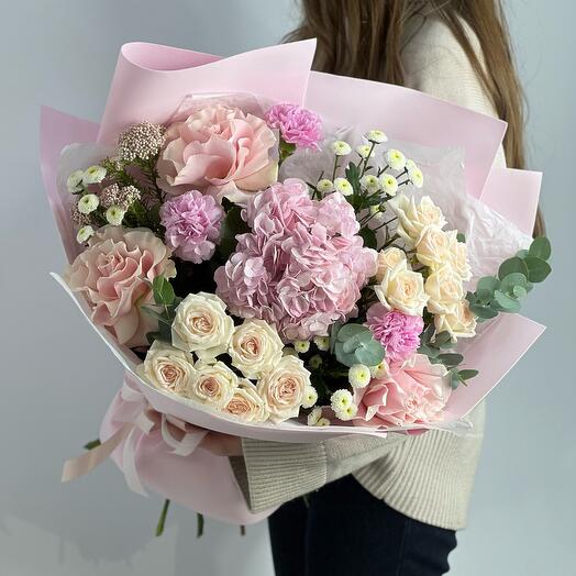 Авторский букет-гигант гортензия и розы для нее💞/ цветы с доставкой в Уфе
