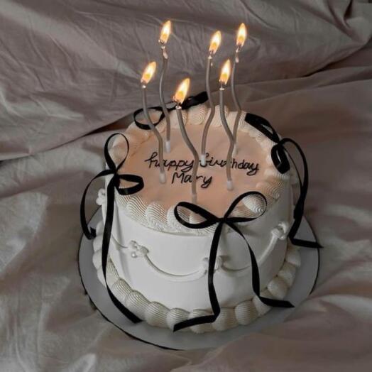 Элегантный торт с бантиками Happy Birthday