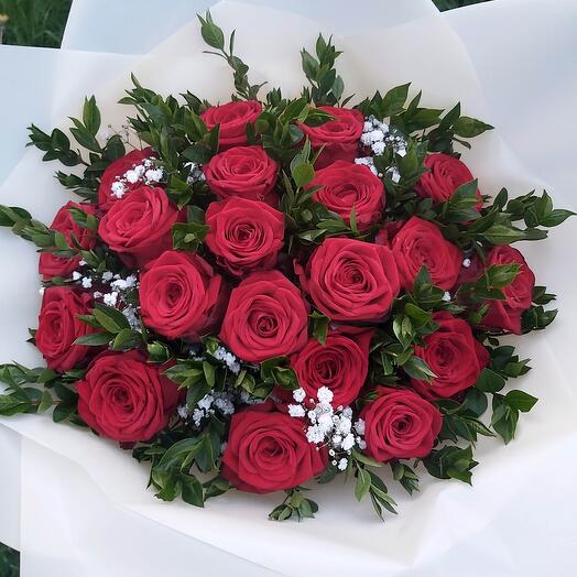 Red roses bouquet