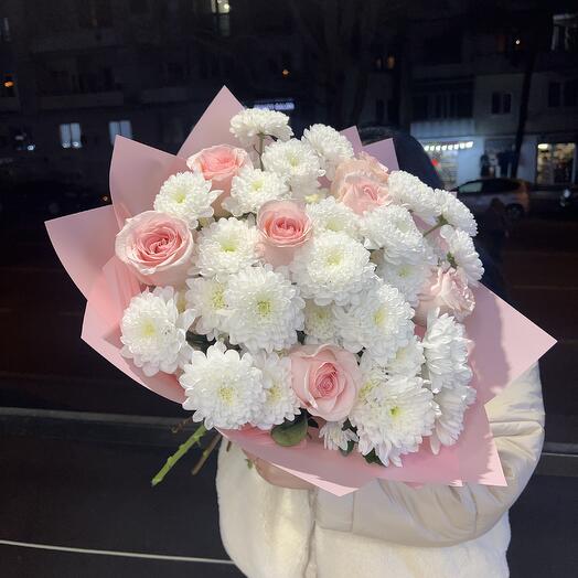 Chrysanthemum mix with roses