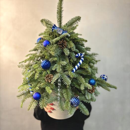 Новогодняя Ёлка с леденцами и сосульками