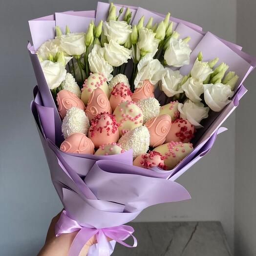 Bouquet with eustoma and chocolate-covered strawberries