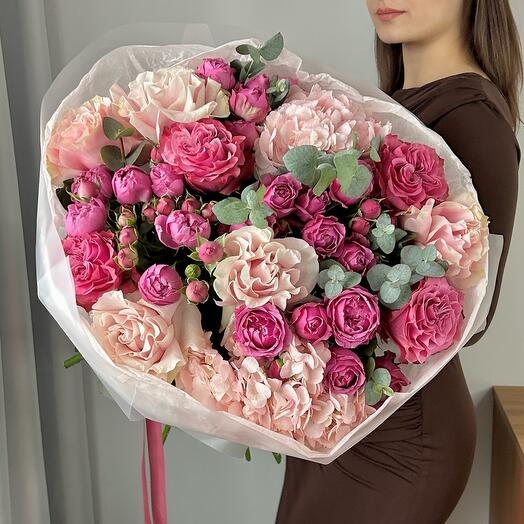 Ramo de lujo "Romance" con rosas en forma de peonía y hortensias🌺