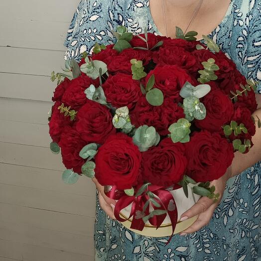 Розы в коробке 23