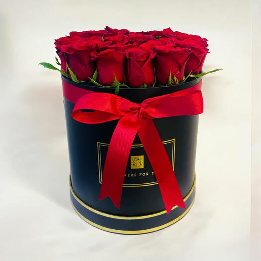 25 red roses in a box