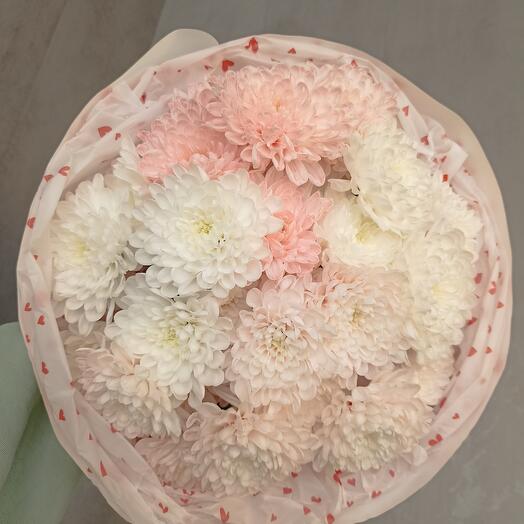 Bouquet with delicate pink chrysanthemum